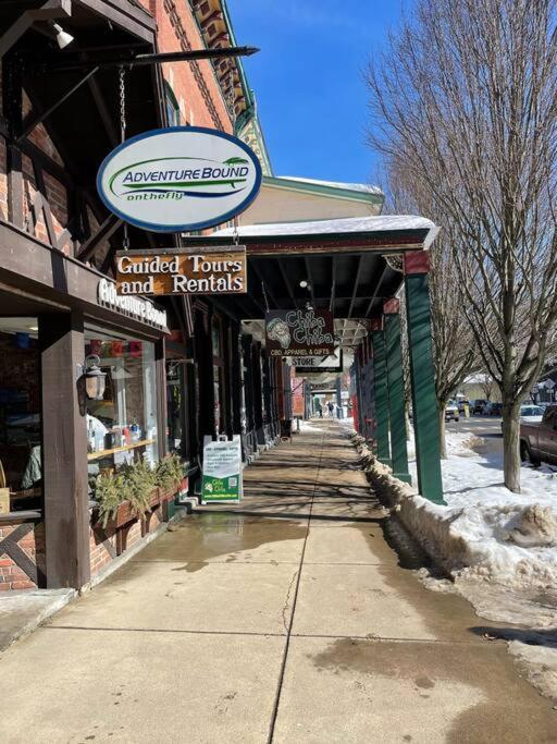 Skiing, Hiking, Village Of Eville Mtn Escape Ellicottville Exterior foto